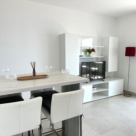The View Apartment With Pool - Crikvenica Bagian luar foto