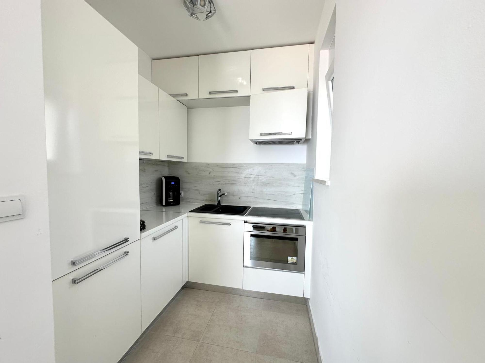 The View Apartment With Pool - Crikvenica Bagian luar foto